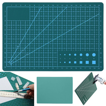 Mata do cięcia samogojąca format A5 modelarska podkładka z miarką techniczną 15x22cm 1szt