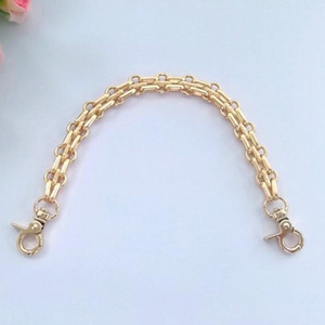 Łańcuszek metalowy z karabińczykami pasek rączka do torebki torby złoty 12mm 25cm