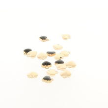 Zawieszka metalowa malowana serce czarne kc gold 8x7.5mm