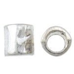 Beads Tunel Przekładka do Rzemienia Młotkowany Platyna 9x8mm 2szt